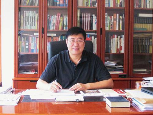 梁晓东（山东省泰山出版社有限公司总编辑、总经理）