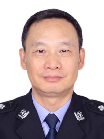 梁林（自贡市公安局委员会委员、机关党委书记）