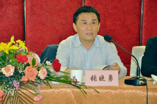 张晓勇（四川省人大内司委副主任委员）