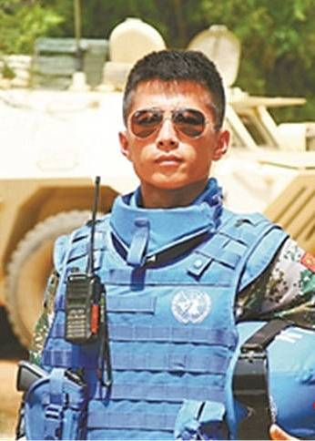 杨德龙（赴马里维和部队官兵）