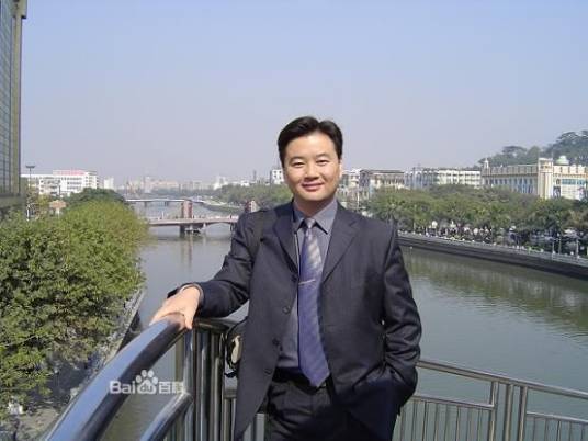 刘强（同济大学中文系教授、博士生导师）