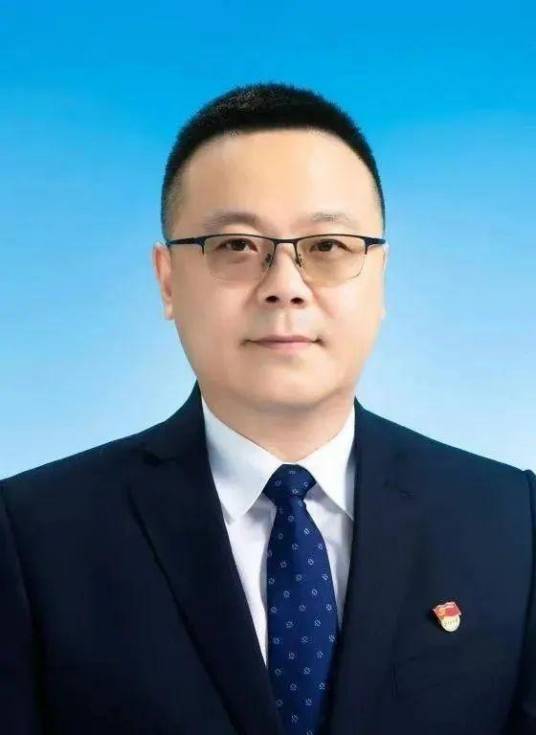 王钢（吉林省吉林省公安厅交通管理局（省交通警察总队、省公安厅高速公路公安局）局长（总队长）（副厅长级））