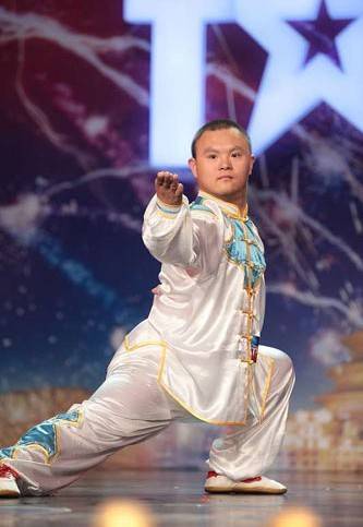 岳祥（上海东方卫视《中国达人秀》节目嘉宾）