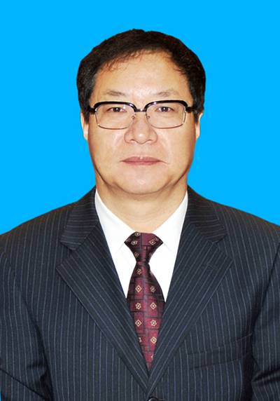 肖明华（呼伦贝尔市农牧业局原局长）
