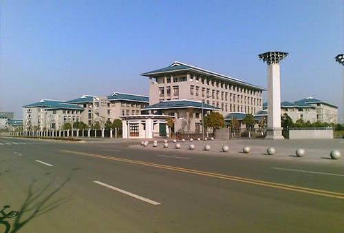 湖北中医药大学护理学院