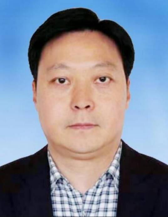 黄晓明（赣州经开区管委会副主任，市公安局开发区分局党委书记、局长）