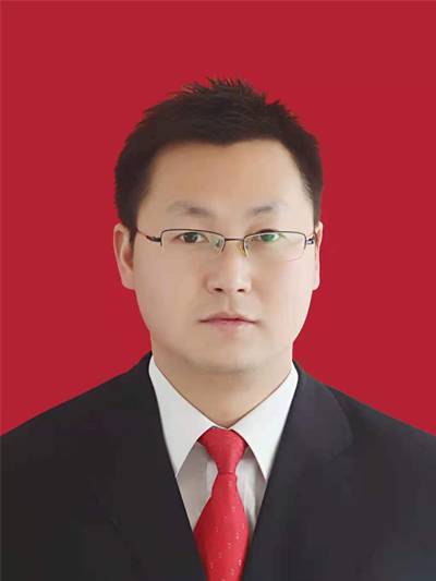 瞿伟（湖南省怀化市中方县农业农村局党组书记、局长）