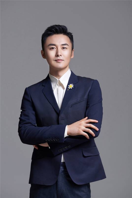周文韬（主持人）