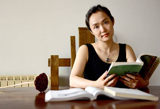 张鸣（齐鲁师范学院美术学院讲师）