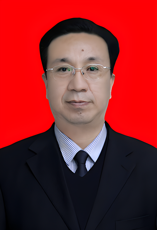 王向荣（甘肃省庄浪县人大常委会副主任）
