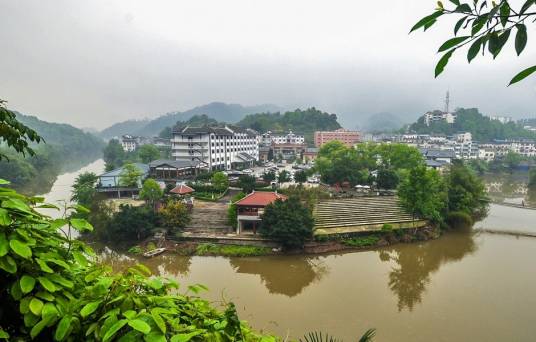 东温泉（重庆市巴南区东泉镇金竹街的温泉）