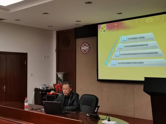 王振（大连民族大学教授）