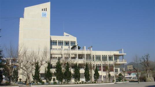 遵义市播州区团溪镇中学