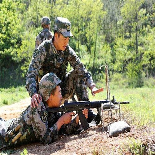 实弹射击区