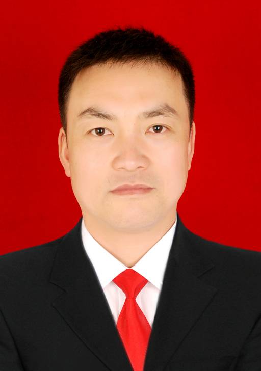 邱勇（重庆市秀山自治县平凯街道党工委书记）