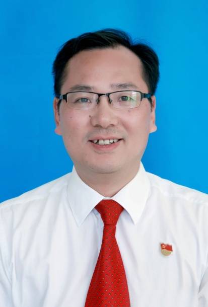 刘小亮（遂川县自然资源局党委委员、副局长）