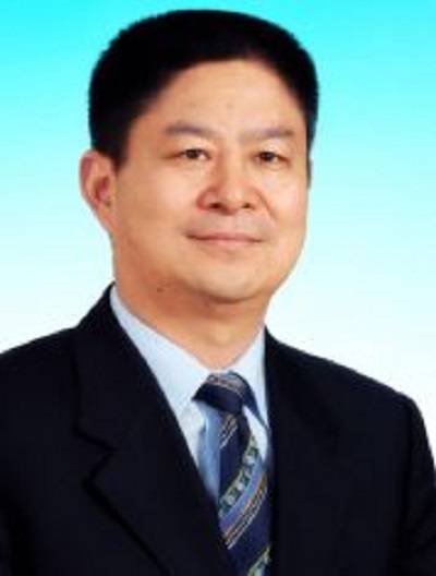 王鹏飞（南方科技大学校长办公会成员）