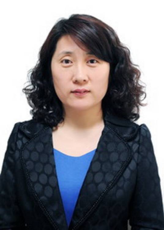 宋英（中央戏剧学院副院长）