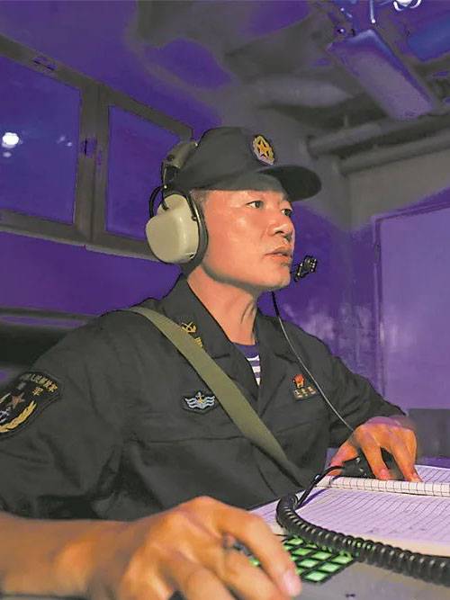 王爱国（中共二十大代表，中国人民解放军海军怀化舰某班班长）