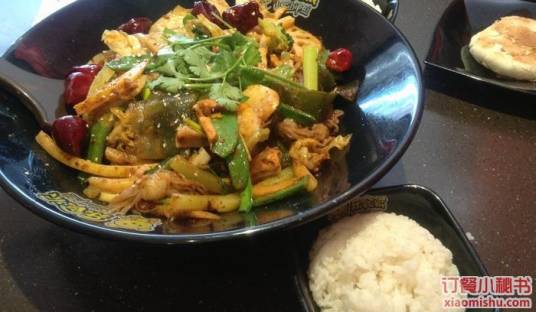 乐食派麻辣香锅（时代奥城店）