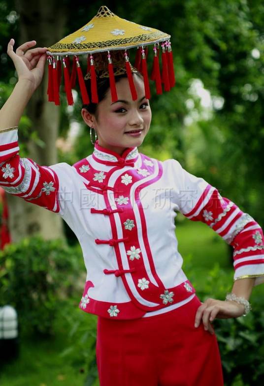 毛南族服饰