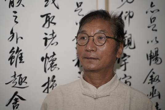 王国安（北京大有乾景书画院院长）