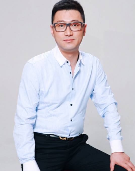 包伟业（制片人、导演）