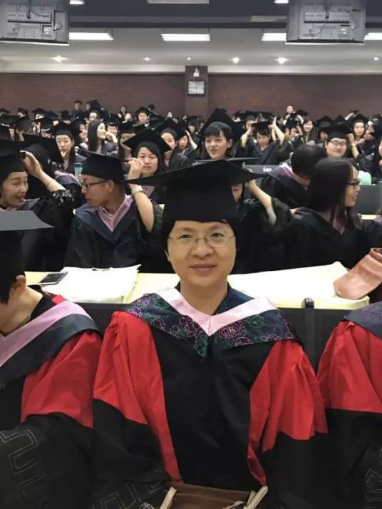 陈国华（郑州师范学院文学院教授）