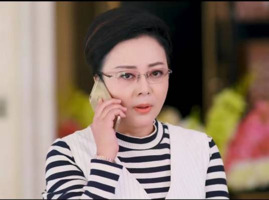 薛琳（都市情感剧《我是幸运儿》中的角色）