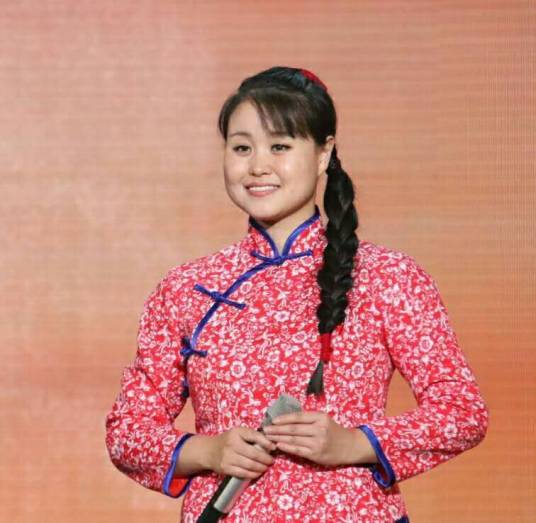 杨霞（星光大道土豆妹）