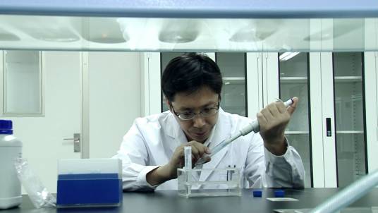 黄波（中国医学科学院北京协和医学院免疫系教授）