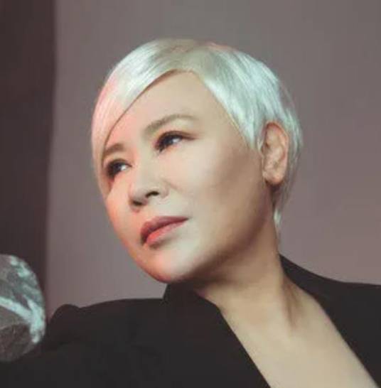 为爱流泪的女人（黄小琥演唱歌曲）