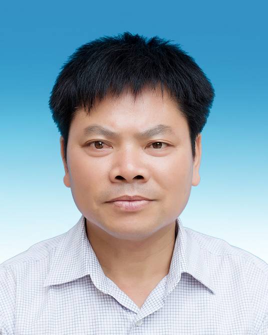 张志军（广西壮族自治区崇左市大新县政协二级调研员、副主席）