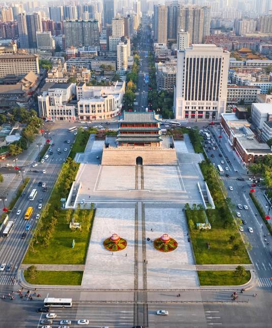 五一广场（山西省太原市五一广场）