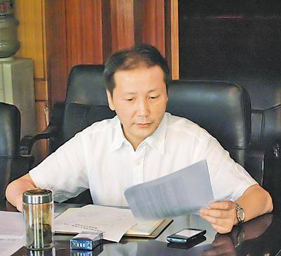 肖明（湖北省黄石市黄石港区人大常委会原副主任）