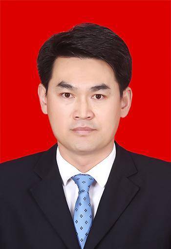 张晓龙（甘肃省民乐县委副书记、县长）