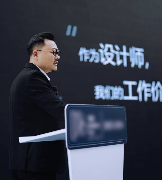 徐磊（上海国际设计周执行副主席、下上空间设计创始人）