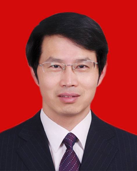 王琢（西安市纪委监委派驻机构二级巡视员）