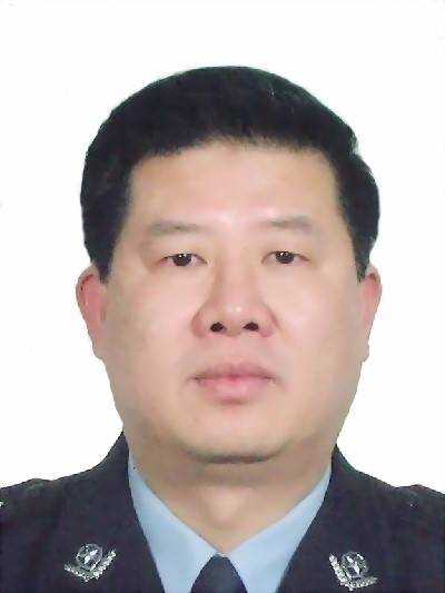 张珞(湖南省永州市公安局党委委员、政治部主任)