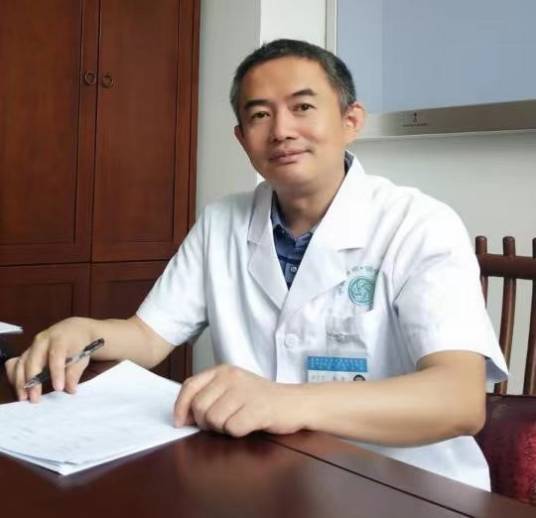 冯全生（成都中医药大学副校长）