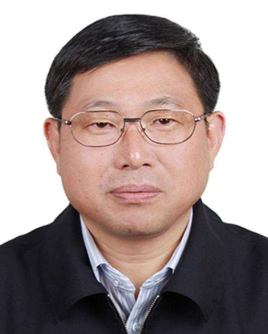 张冬云(安徽省人大常委、监察和司法工委副主任,省慈善总会常务副会长)