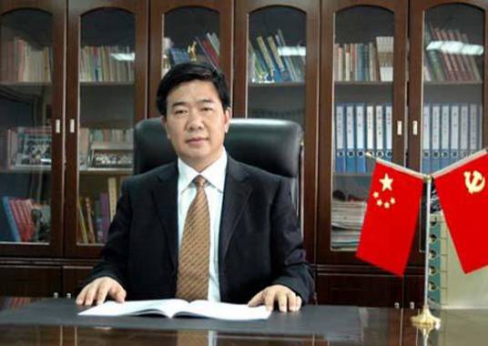 王诗文(安徽广播影视学院原党委书记、教授)