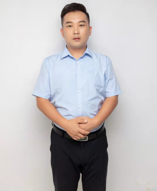 刘存志（艺术骨雕创始人）