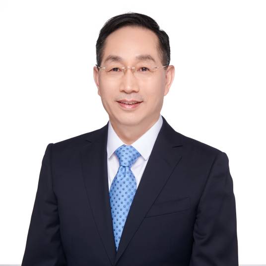 张朝华（中国合格评定国家认可委员会(CNAS)主任兼秘书长；中国合格评定国家认可中心党委书记、主任）