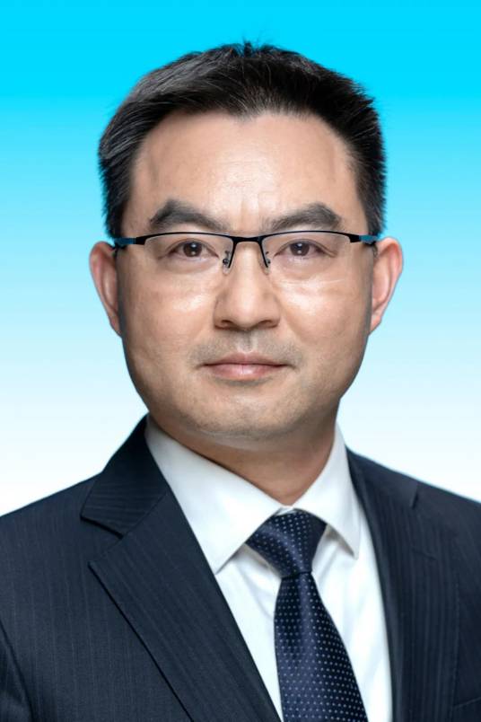袁纲(四川省甘孜藏族自治州人民政府党组成员、副州长)