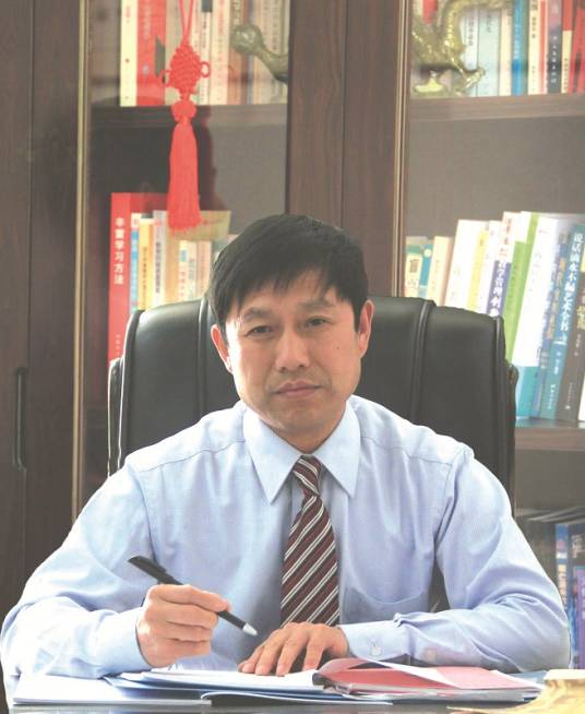 王建华(十堰市郧阳中学校长)