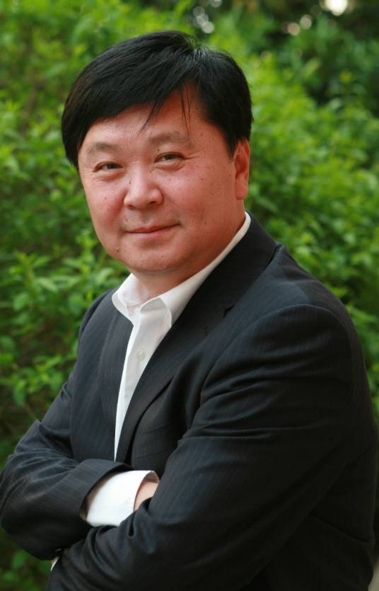 于涌（青岛市广播电视台大型活动部主任）