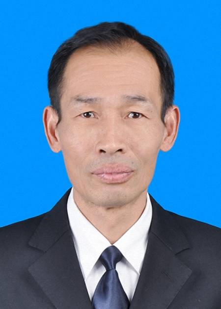 张小林（襄阳市生态环境局四级调研员）