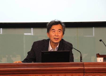 张文斌（东华大学服装学院教授）