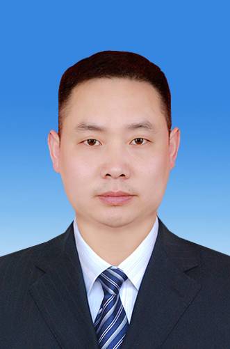 覃正顺(雅安市委教育工委委员、市教育局党组成员、副局长)